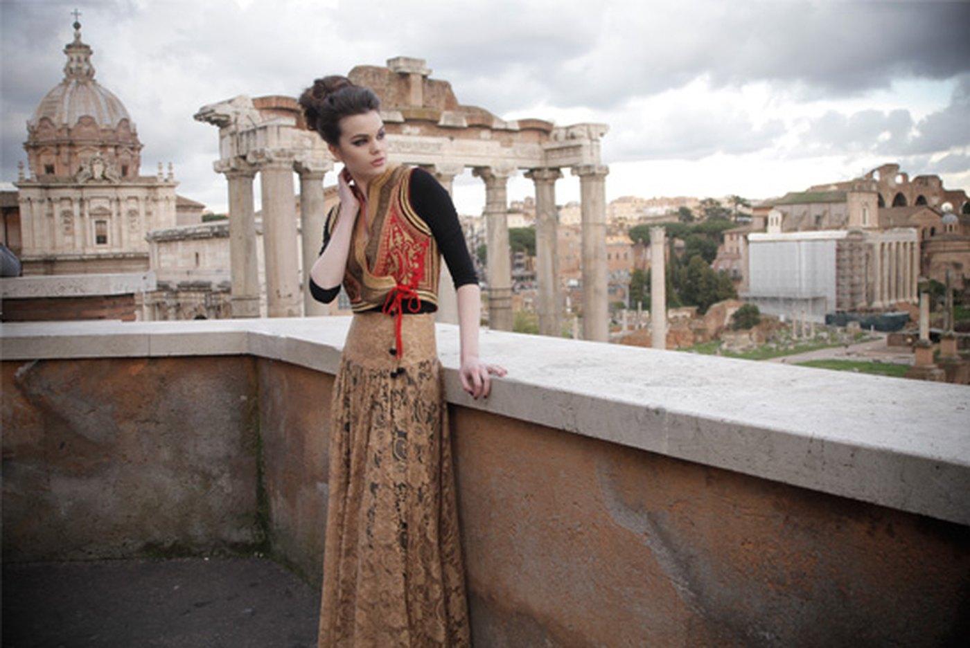 A travel look photographed on a Roman street
